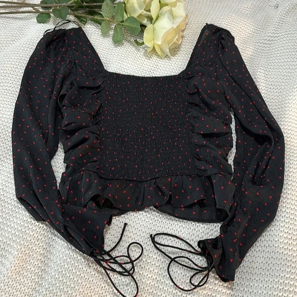 ❤️H&M Black Blouse with Red ❤️Accents - Picture 4 of 4